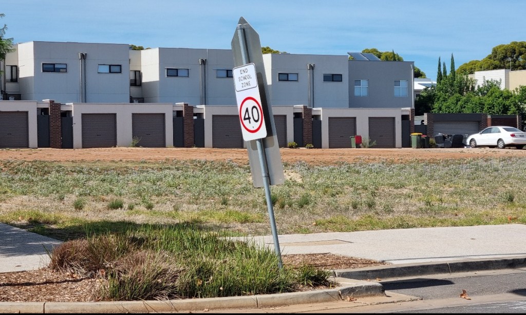 Thumbnail for Govt eyes new transport plan for car-dependent northern suburbs