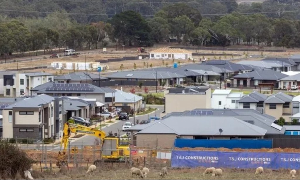 Thumbnail for Govt called on to release completed planning system review