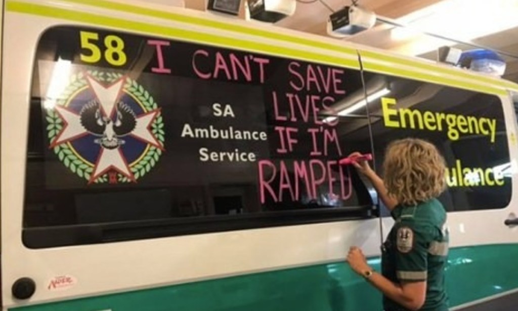 Thumbnail for No rush to contact dead man’s family after 10 hour ambulance wait