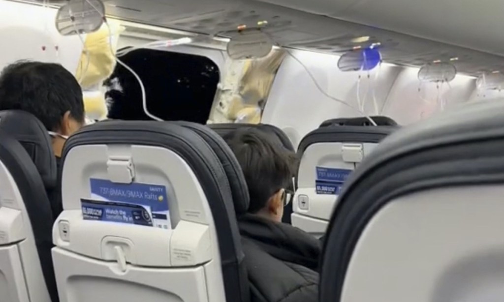Thumbnail for New Boeing jets grounded after window blows out