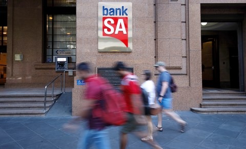 Thumbnail for Bank emails non-existent ‘Mr Bean’ about closing SA town’s branch