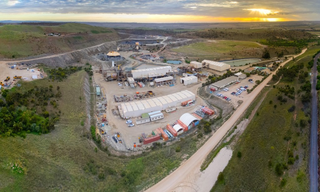 Thumbnail for Winners and Losers: Mid-tier miners rise on high copper prices
