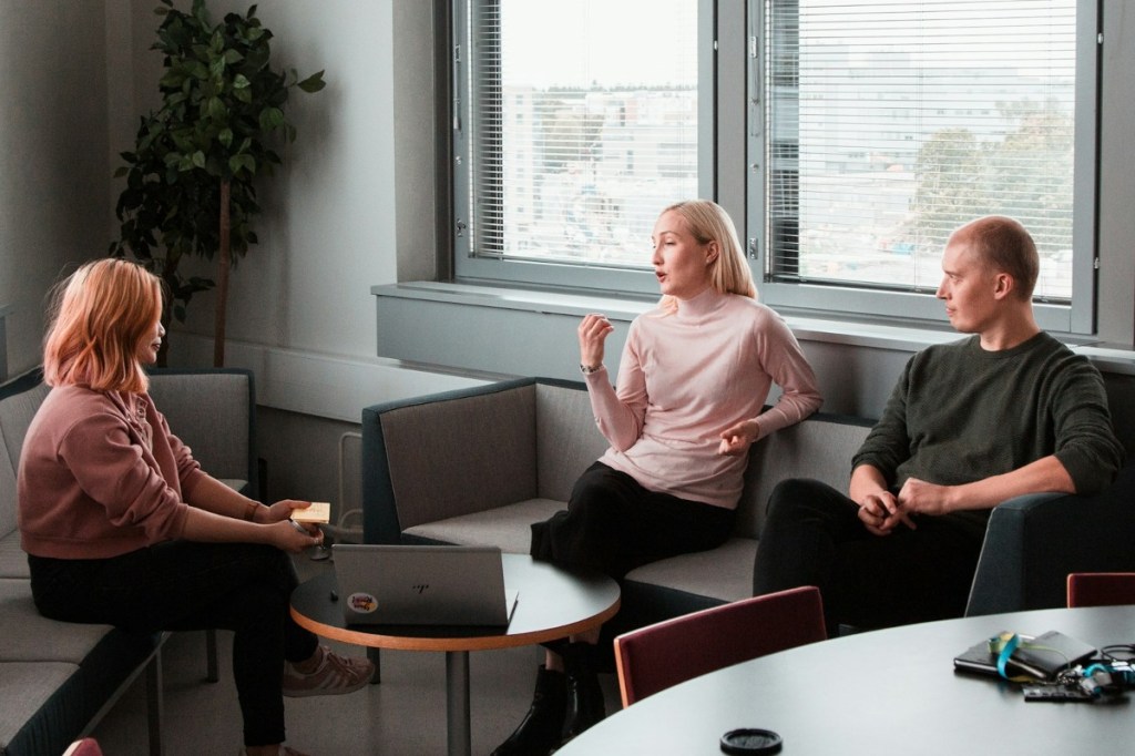 While the pandemic seemed to hurt women’s employment prospects more than men’s, longer term it seems to be improving the relative position of women.