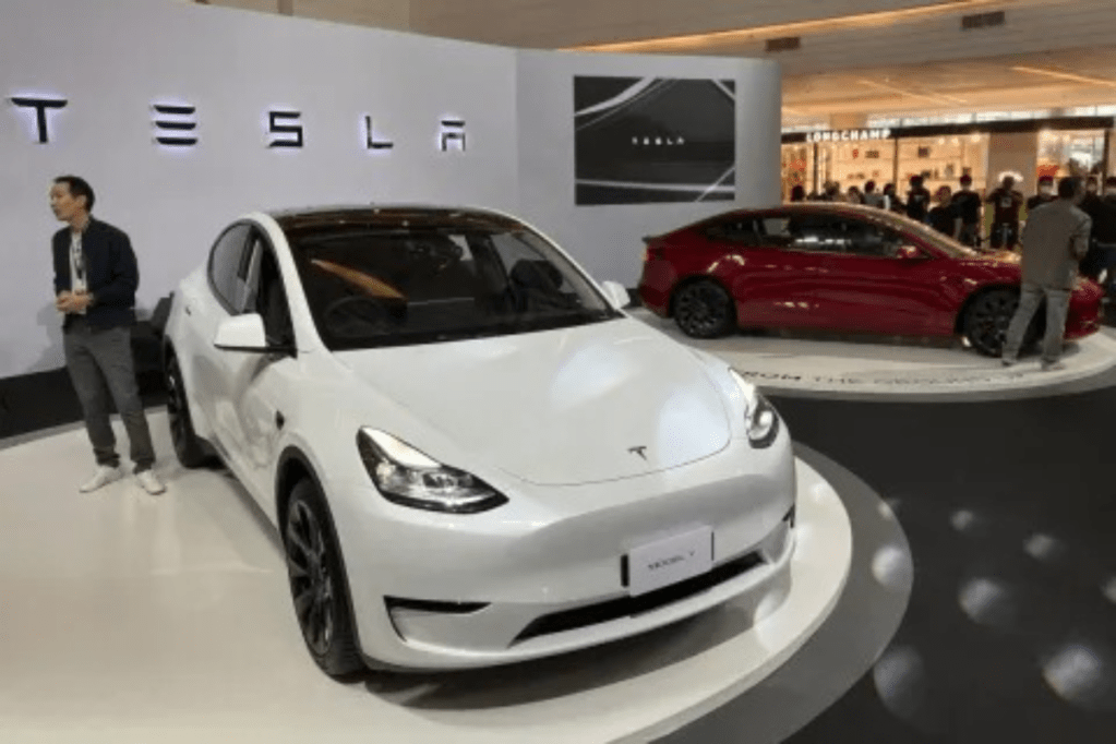 Thumbnail for Tesla to axe thousands of workers as sales drop
