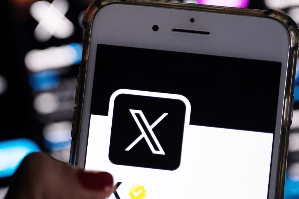 Thumbnail for Australian court says X has to obey state laws