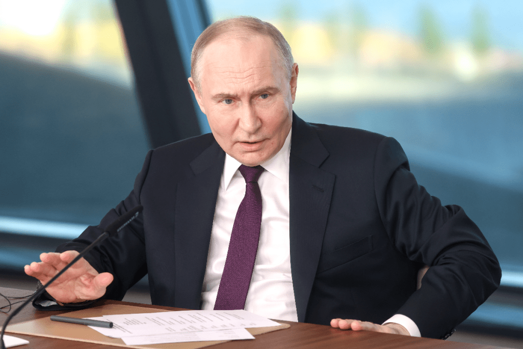 Thumbnail for Russia warns Ukraine weapons suppliers of ‘symmetrical’ response