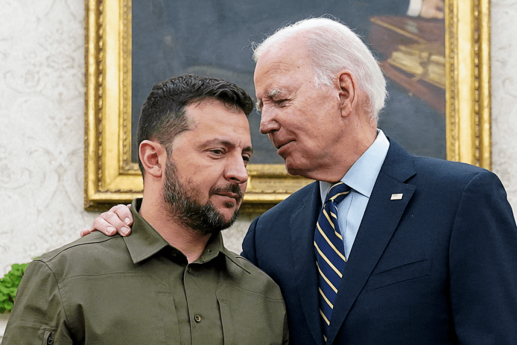 Thumbnail for US and Ukraine sign 10-year defence pact