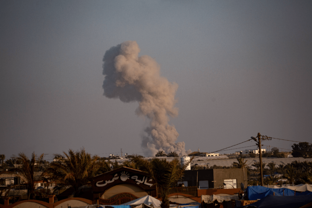 Thumbnail for Israel bombs Rafah, storms Gaza City suburb