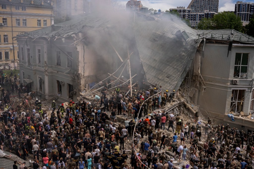 Thumbnail for UN to meet over Russian missile attack on Kyiv hospital