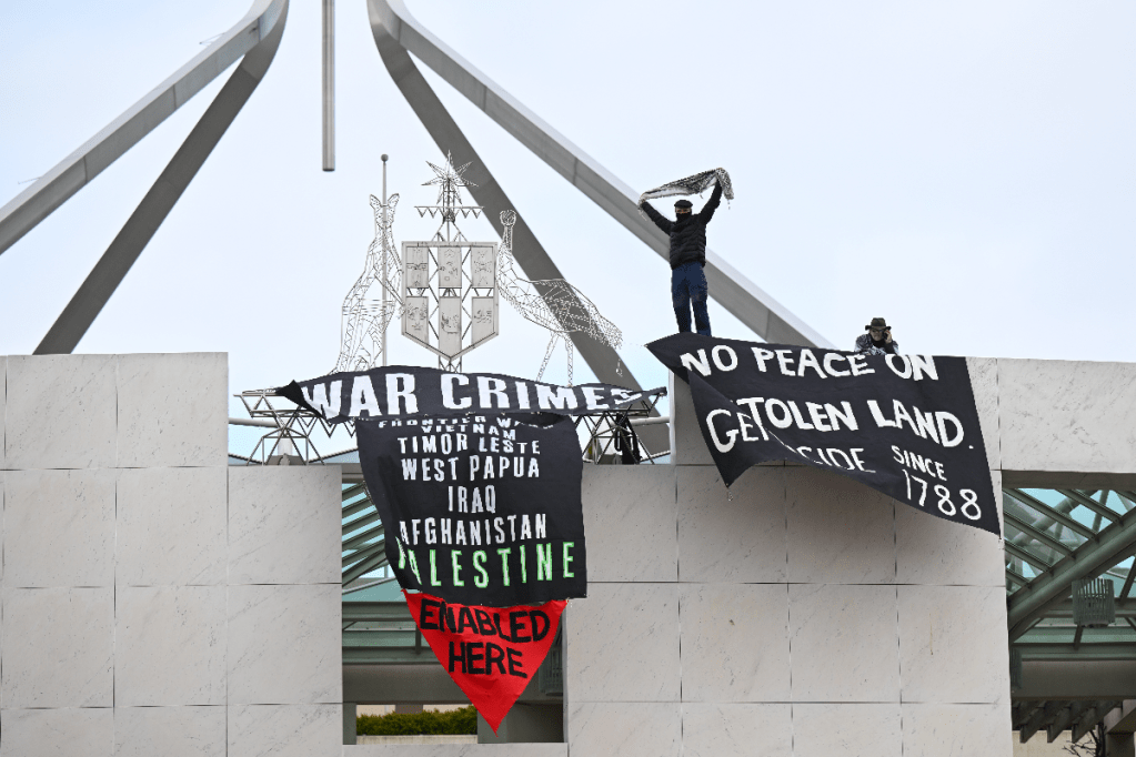 Thumbnail for Pro-Palestine protest atop Parliament House