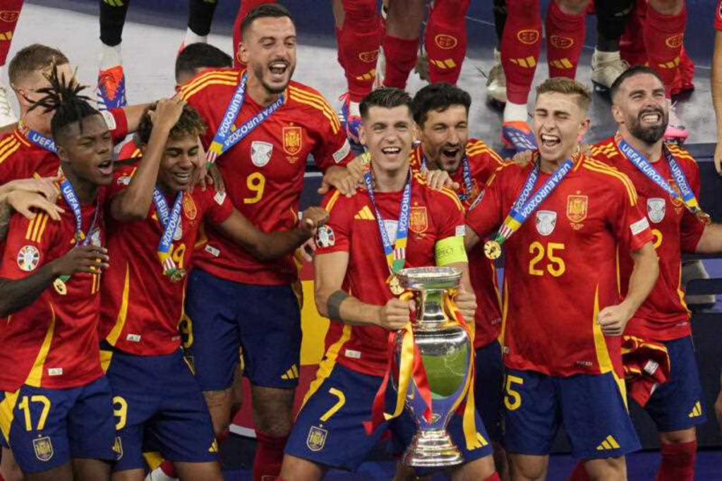 Thumbnail for Spain beat England, win record fourth Euros title