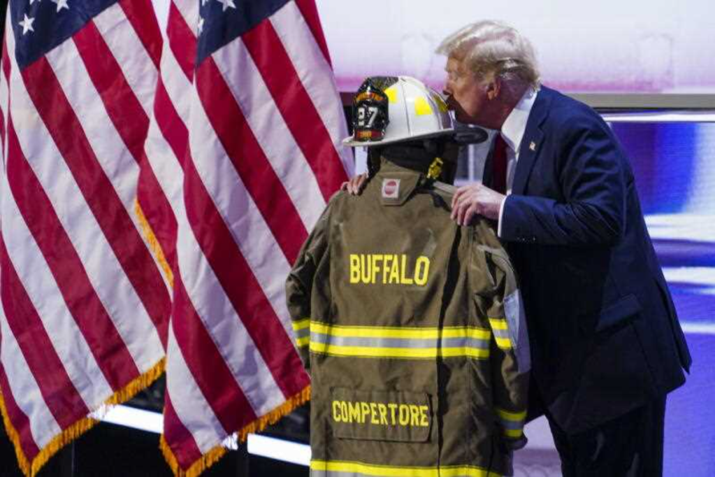 Thumbnail for Trump’s bungle as he woos enraptured Republican crowd