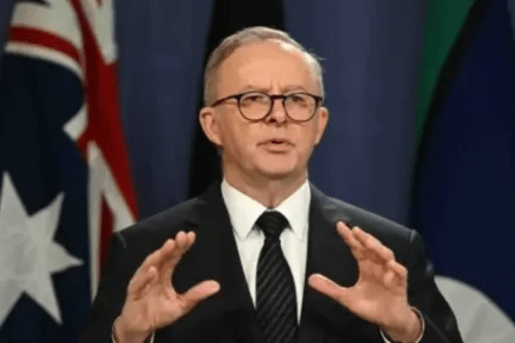 Thumbnail for Cabinet reshuffle looms as ministers plan exit