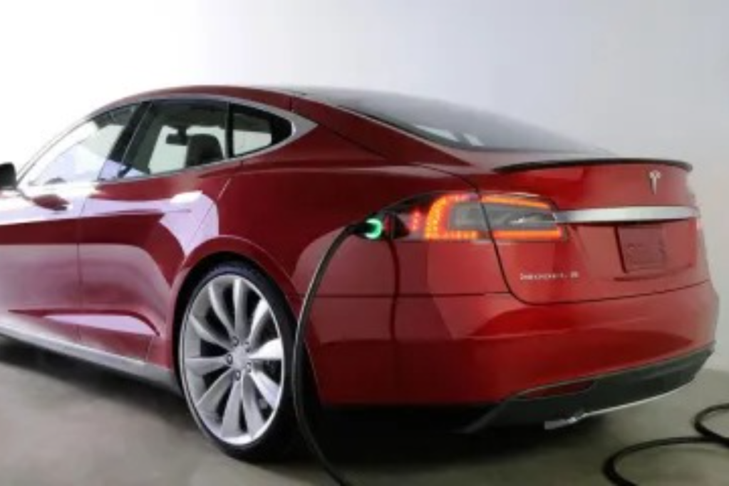 Thumbnail for ‘Self-driving’ Tesla killed motorcyclist