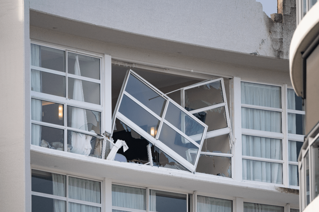 Thumbnail for Pilot dies after chopper crashes into Cairns hotel