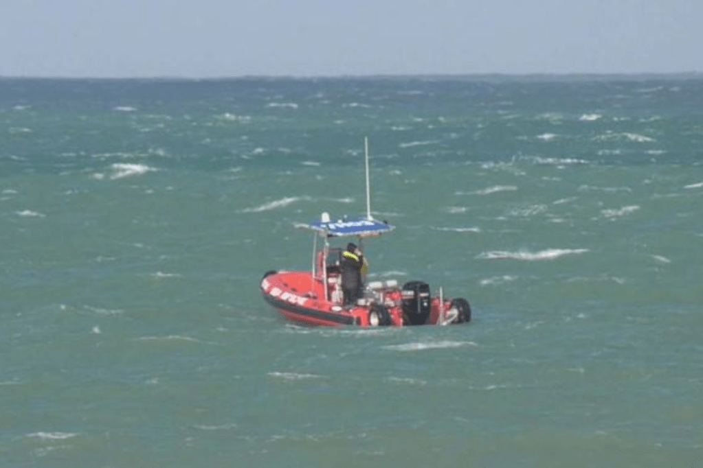 Thumbnail for Search continues for teen missing off Granite Island