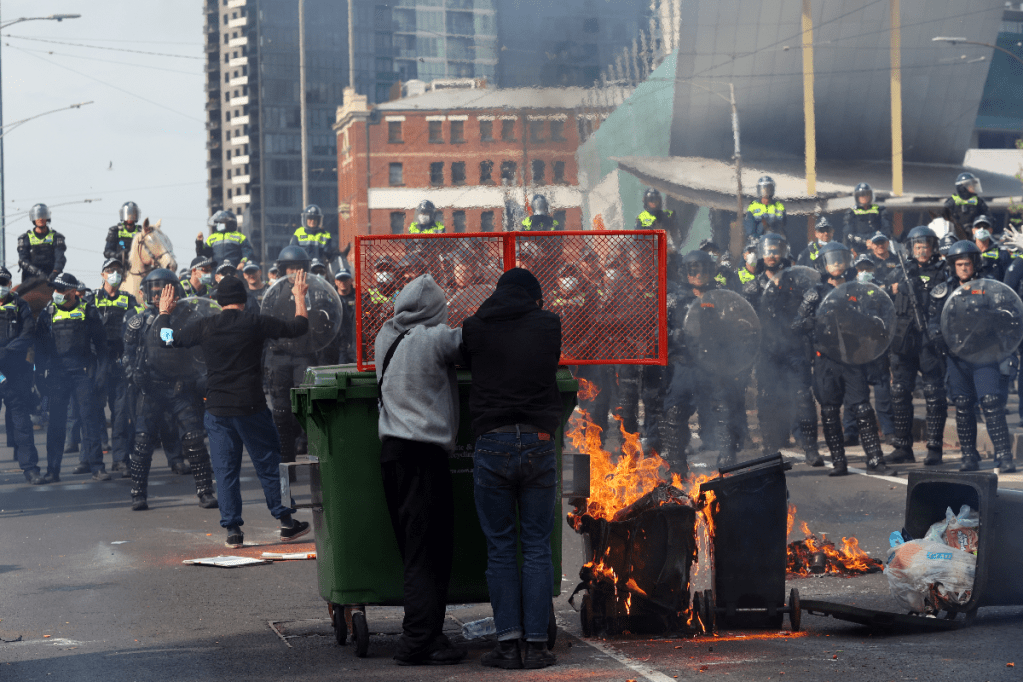 Thumbnail for Protesters and police clash at Melbourne defence expo