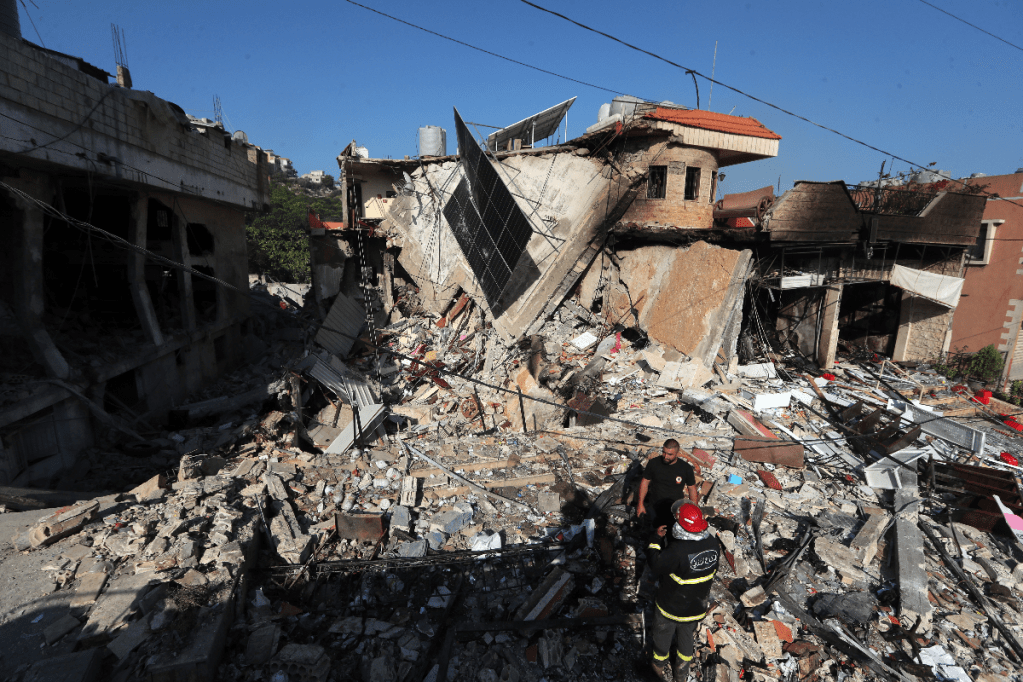 Thumbnail for Israel kills Hezbollah commander amid Lebanon bombing campaign