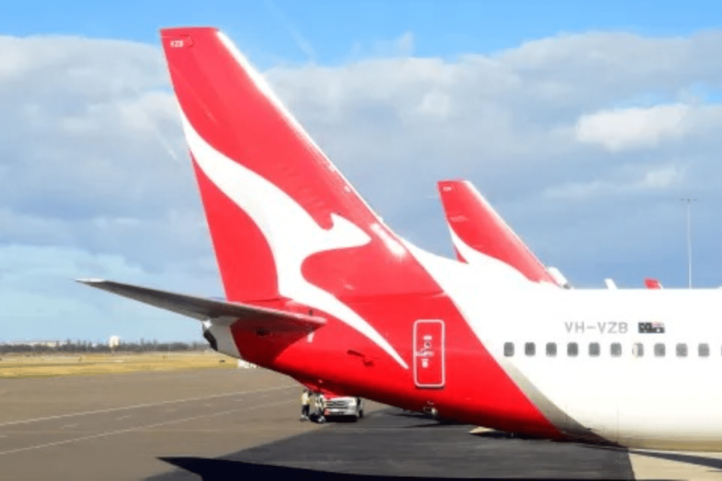 Thumbnail for Flight disruption warning as Qantas engineers strike