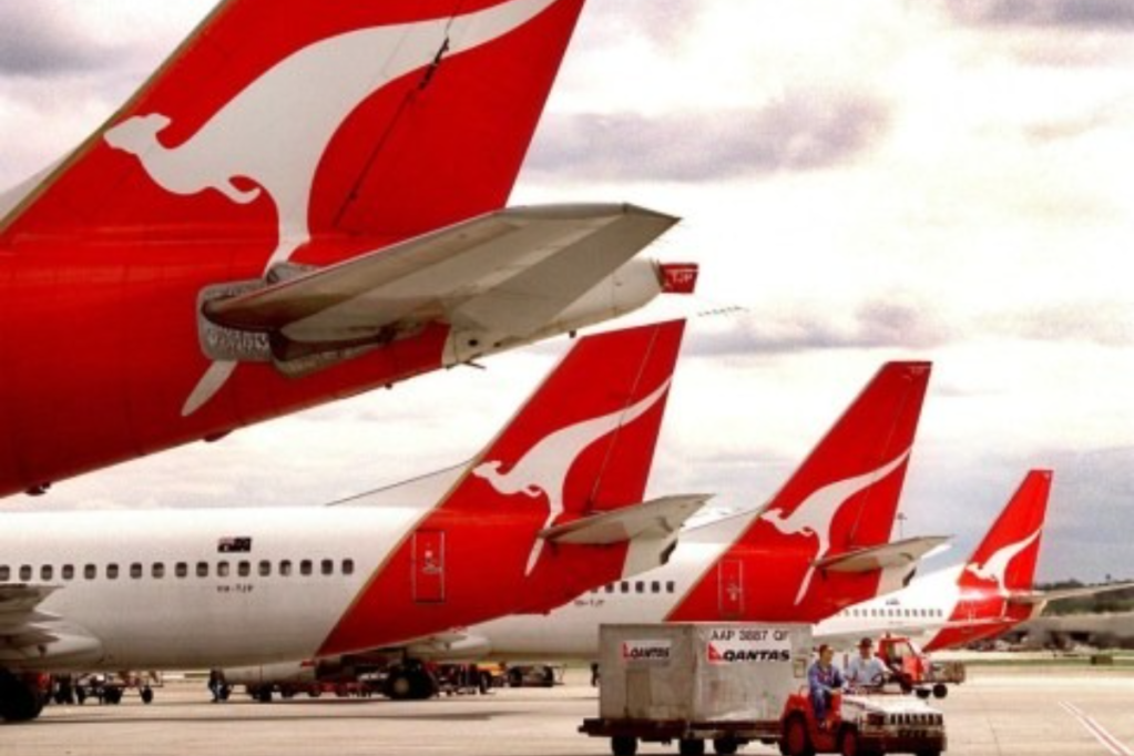 Thumbnail for Qantas says sorry amid $100 million compo demand for sacked workers