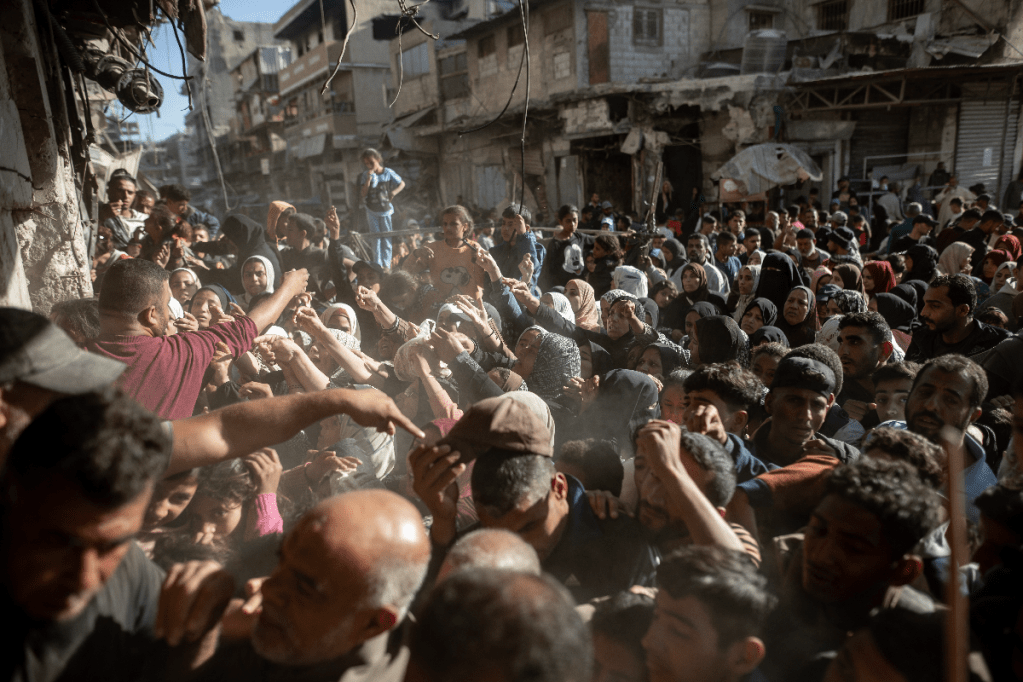 Thumbnail for Israeli strike on Gaza school kills 17